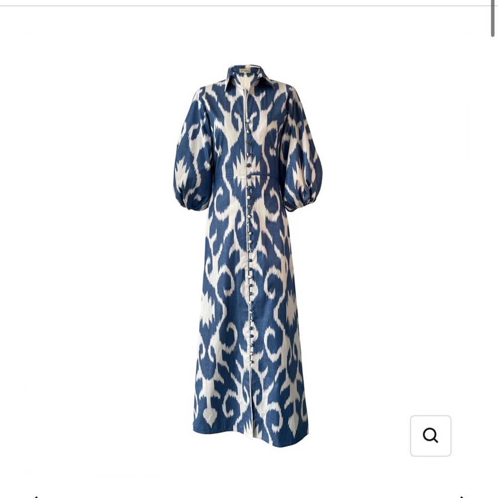 Beautiful blue and white DeCastro jodpur dress.